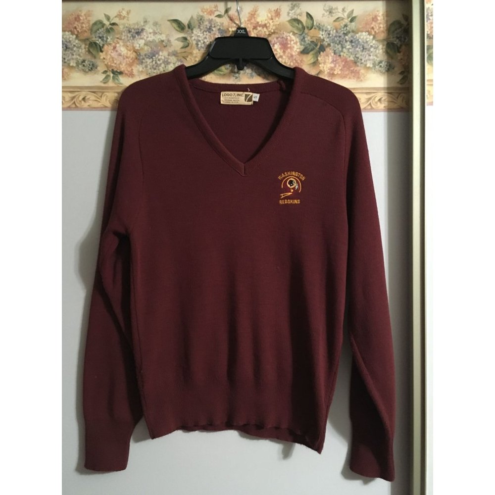 Washington Redskins NFL Logo 7 Small Vintage Classic Pullover Maroon Sweater